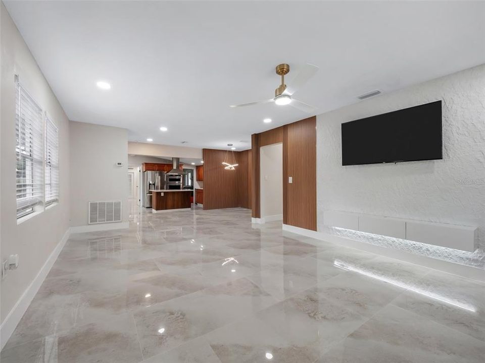 На продажу: $473,000 (4 спален, 2 ванн, 1544 Квадратных фут)
