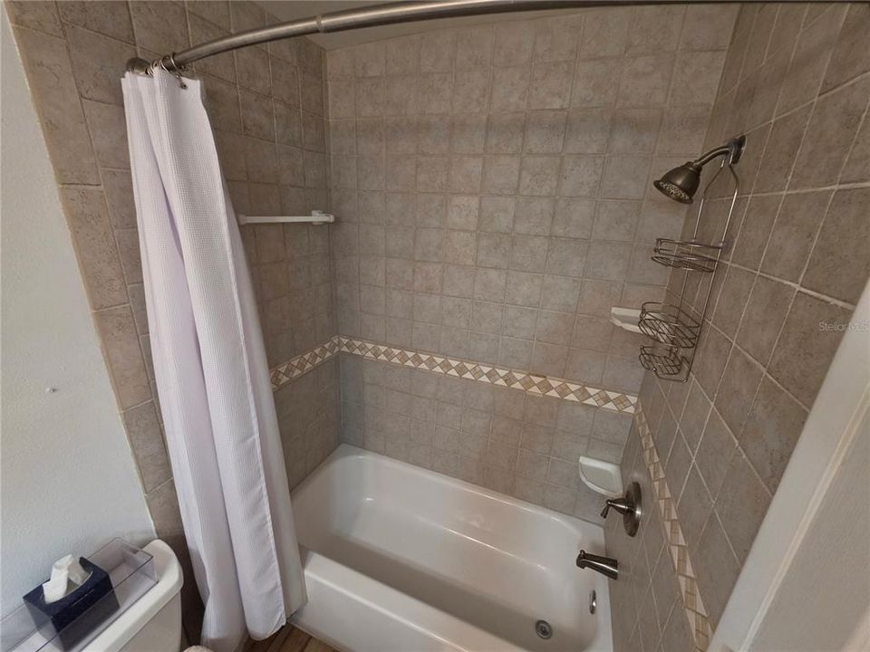 В аренду: $2,400 (2 спален, 2 ванн, 910 Квадратных фут)