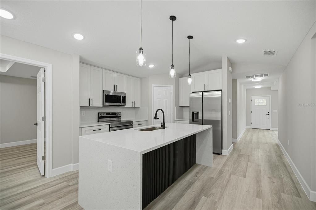 En Venta: $314,500 (3 camas, 2 baños, 1590 Pies cuadrados)