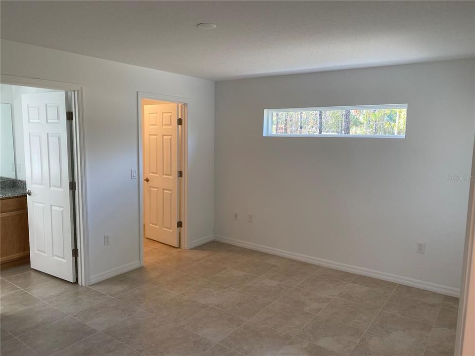 For Rent: $1,750 (4 beds, 2 baths, 1524 Square Feet)