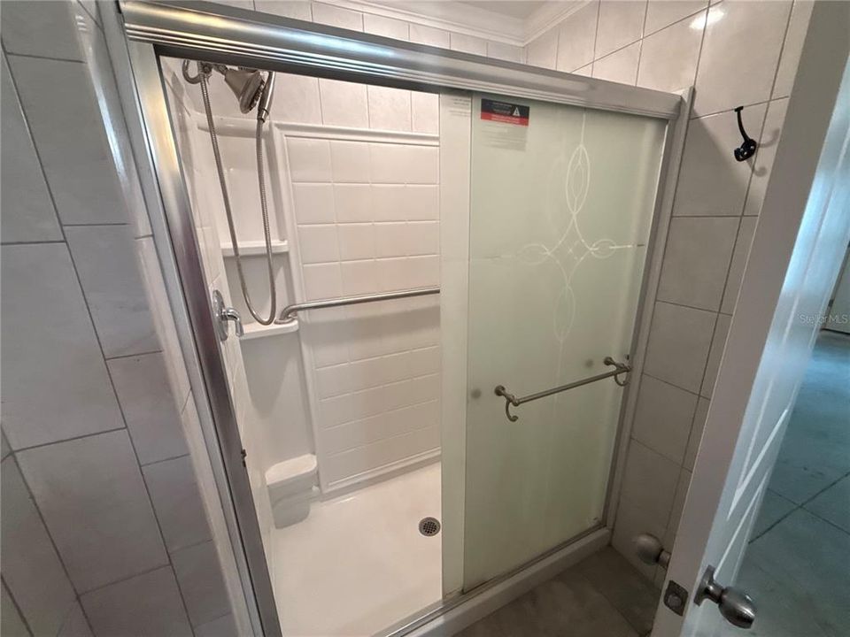 На продажу: $284,900 (4 спален, 2 ванн, 1939 Квадратных фут)
