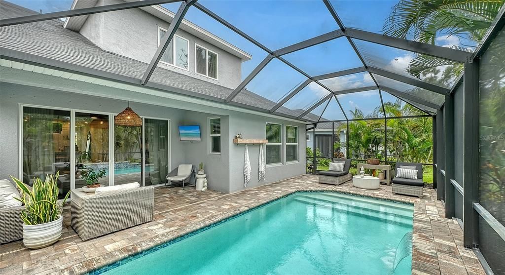 En Venta: $649,900 (3 camas, 2 baños, 2488 Pies cuadrados)