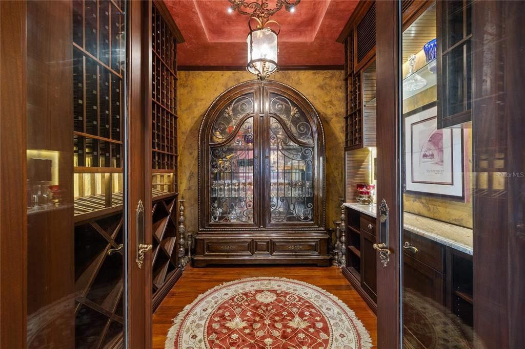 На продажу: $2,599,999 (4 спален, 5 ванн, 5083 Квадратных фут)