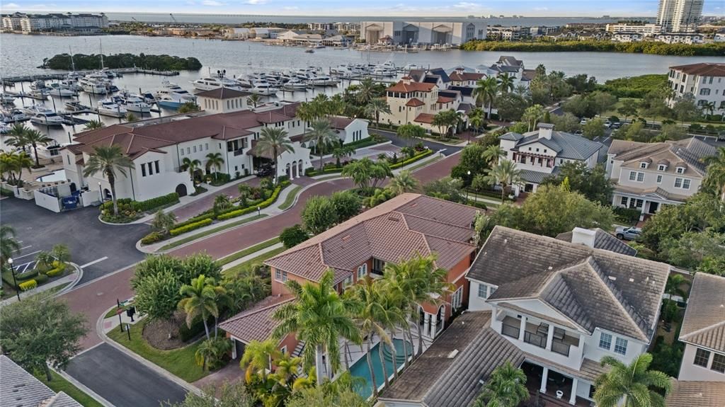 На продажу: $2,599,999 (4 спален, 5 ванн, 5083 Квадратных фут)