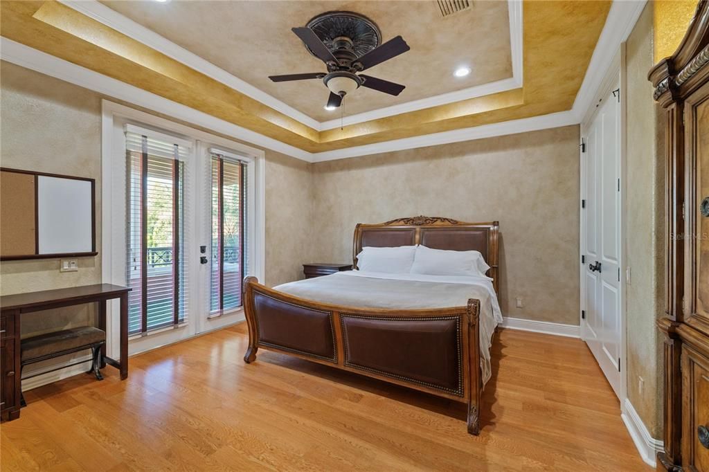 На продажу: $2,599,999 (4 спален, 5 ванн, 5083 Квадратных фут)