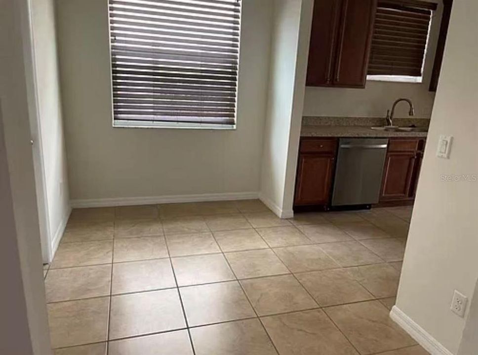 В аренду: $2,400 (3 спален, 2 ванн, 1618 Квадратных фут)
