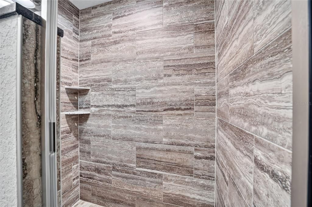 На продажу: $248,500 (3 спален, 2 ванн, 1304 Квадратных фут)