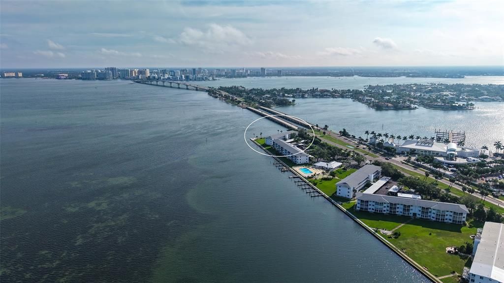 En Venta: $639,900 (2 camas, 2 baños, 938 Pies cuadrados)