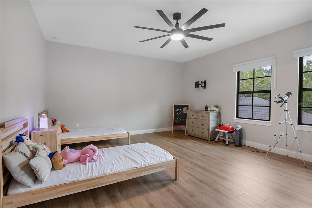 For Sale: $1,149,900 (4 beds, 4 baths, 3629 Square Feet)