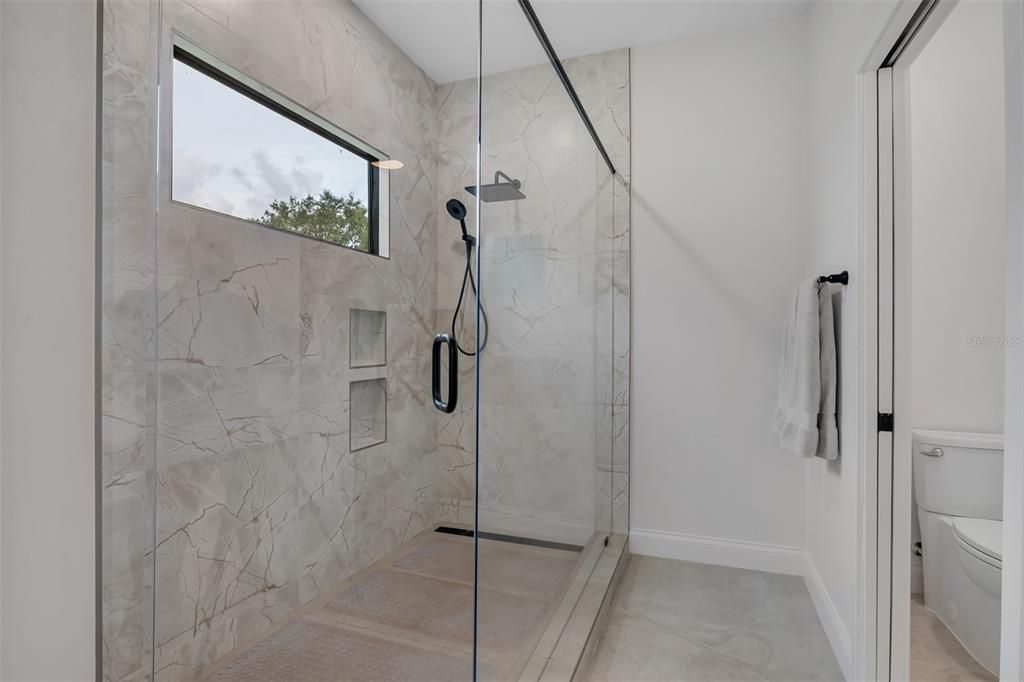 For Sale: $1,149,900 (4 beds, 4 baths, 3629 Square Feet)