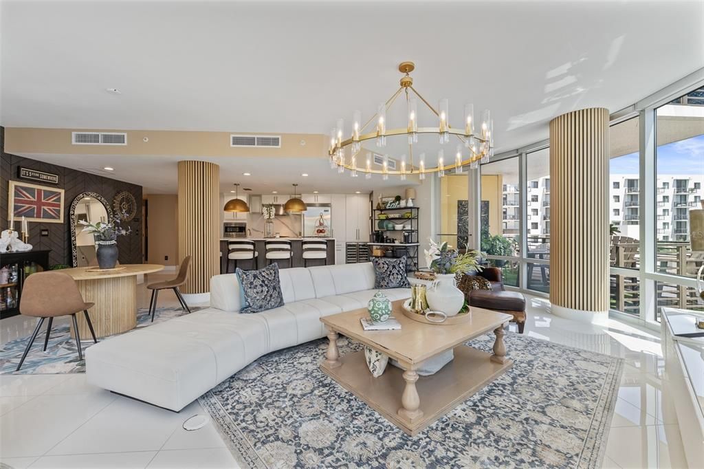En Venta: $989,900 (2 camas, 2 baños, 2169 Pies cuadrados)