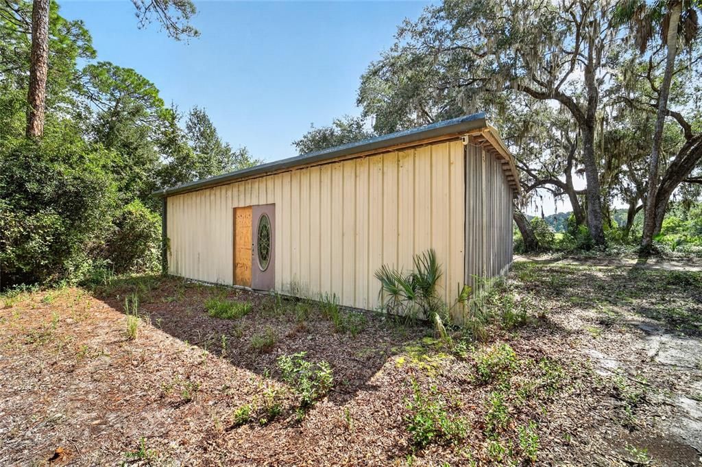 На продажу: $199,900 (9.03 acres)