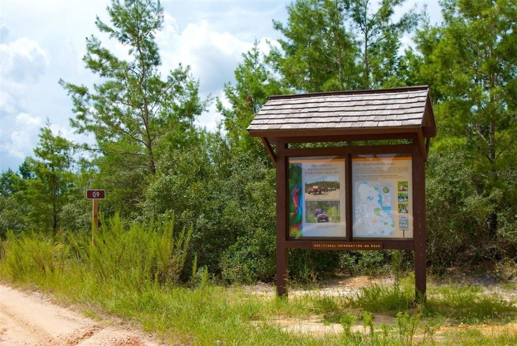 На продажу: $199,900 (9.03 acres)