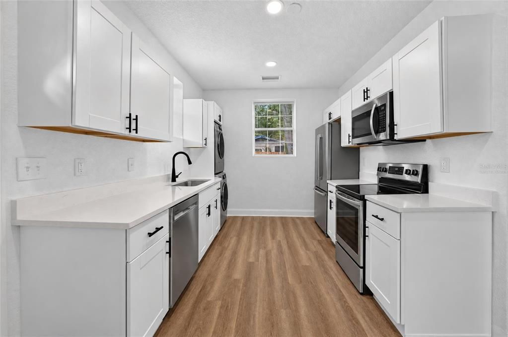 En Venta: $355,000 (3 camas, 1 baños, 728 Pies cuadrados)