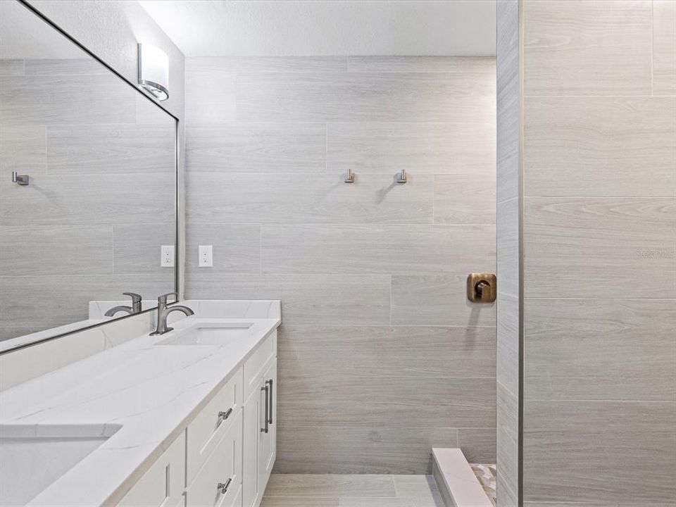 En Venta: $1,299,000 (2 camas, 2 baños, 1610 Pies cuadrados)