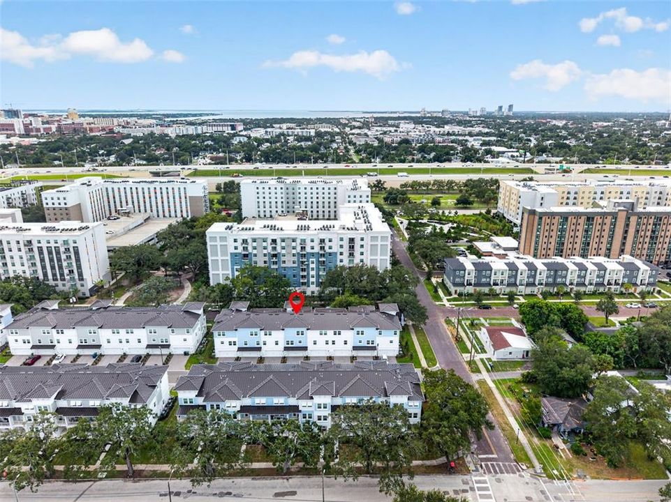 В аренду: $5,700 (4 спален, 3 ванн, 2410 Квадратных фут)