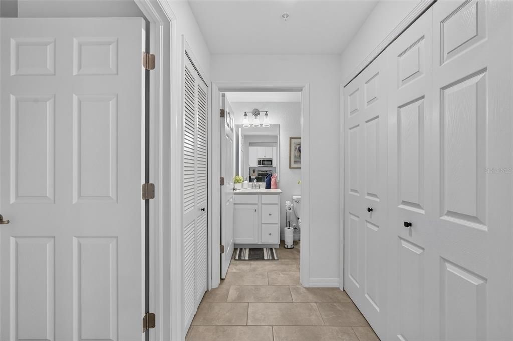 For Rent: $2,300 (2 beds, 2 baths, 1355 Square Feet)