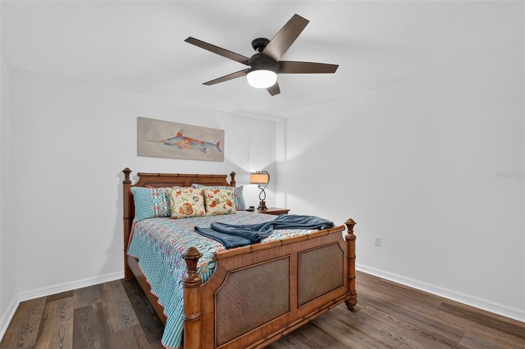 For Rent: $2,300 (2 beds, 2 baths, 1355 Square Feet)