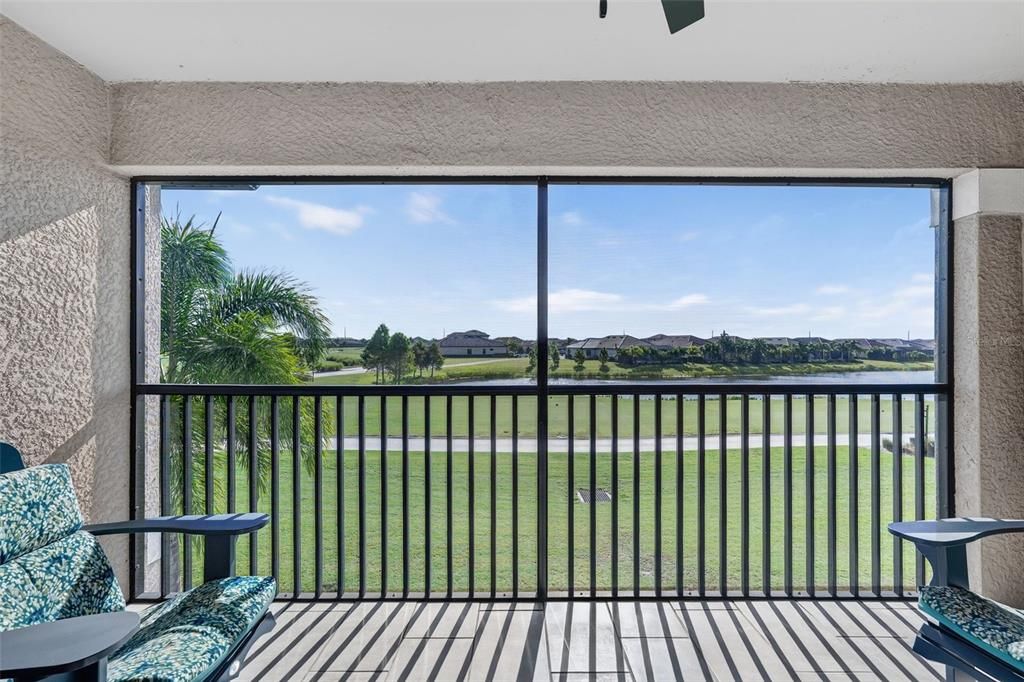 For Rent: $2,300 (2 beds, 2 baths, 1355 Square Feet)