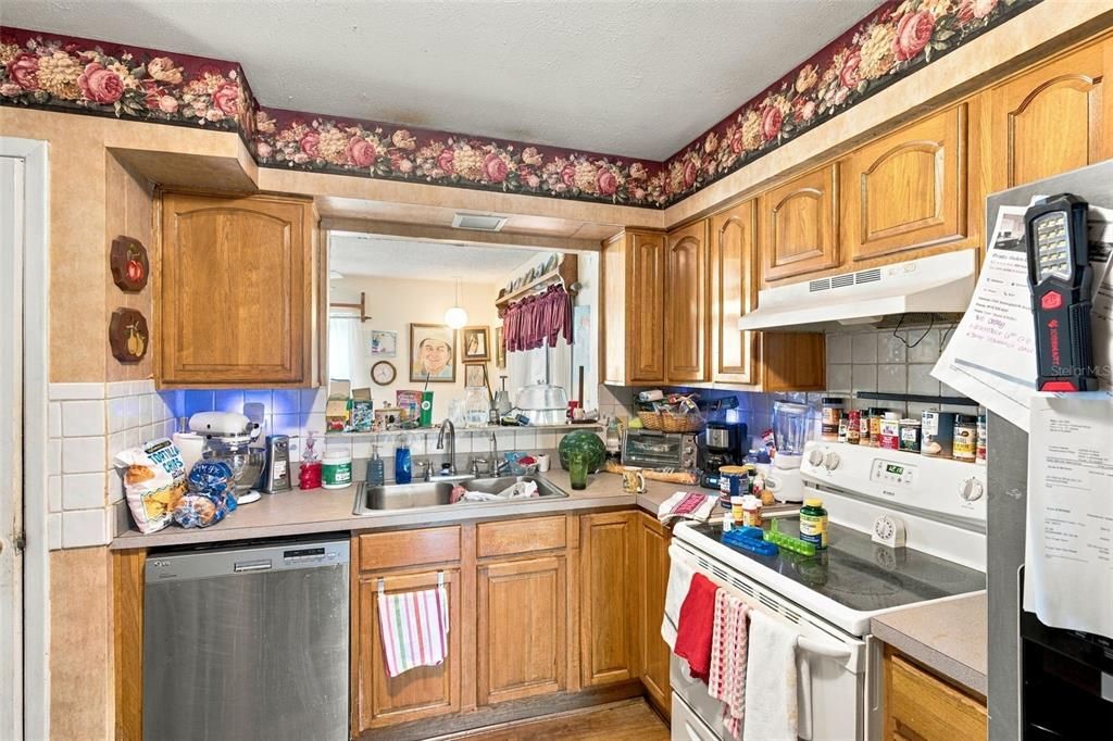 En Venta: $1,350,000 (3 camas, 2 baños, 2265 Pies cuadrados)