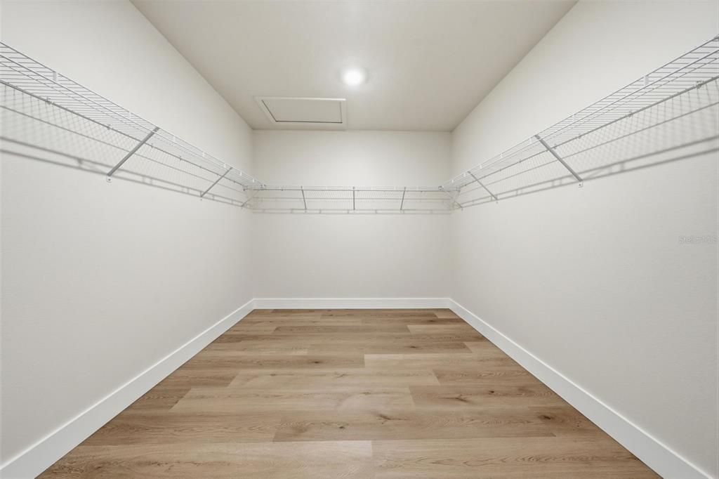 En Venta: $449,000 (5 camas, 4 baños, 4022 Pies cuadrados)