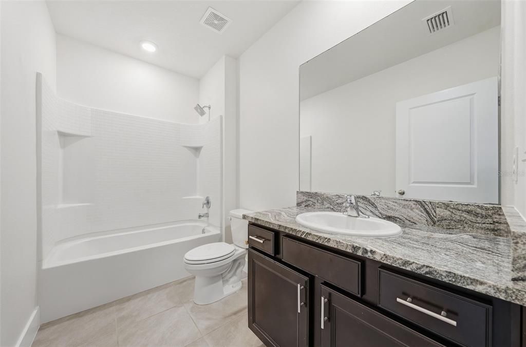En Venta: $449,000 (5 camas, 4 baños, 4022 Pies cuadrados)