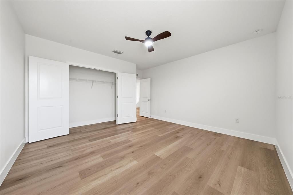 En Venta: $449,000 (5 camas, 4 baños, 4022 Pies cuadrados)