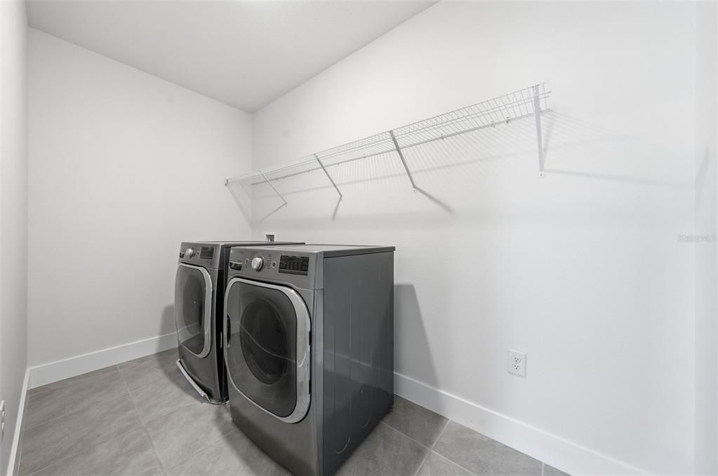 En Venta: $449,000 (5 camas, 4 baños, 4022 Pies cuadrados)