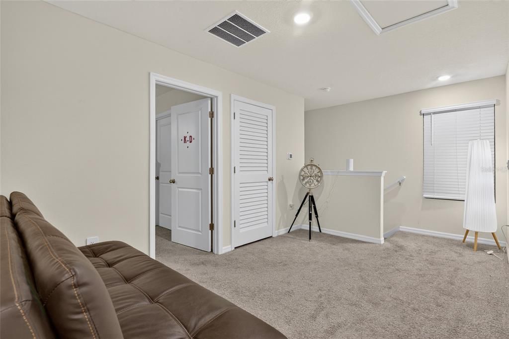 В аренду: $2,650 (5 спален, 3 ванн, 2342 Квадратных фут)