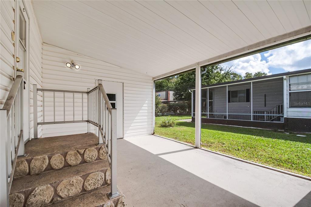 For Sale: $164,900 (2 beds, 2 baths, 1558 Square Feet)