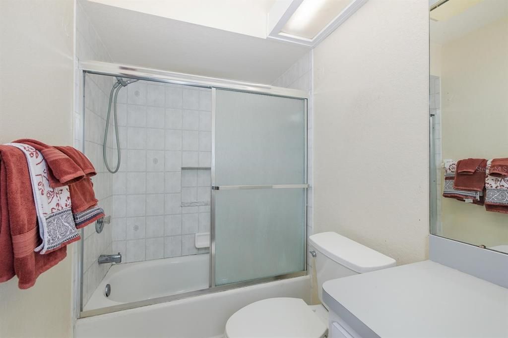 На продажу: $379,900 (3 спален, 2 ванн, 2161 Квадратных фут)