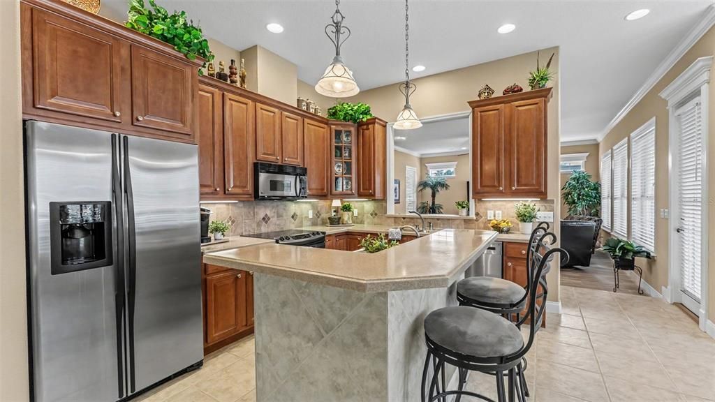 На продажу: $649,900 (5 спален, 3 ванн, 3065 Квадратных фут)
