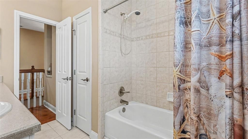 На продажу: $649,900 (5 спален, 3 ванн, 3065 Квадратных фут)