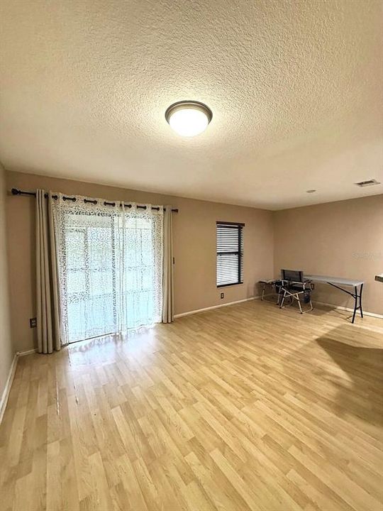 На продажу: $239,000 (3 спален, 2 ванн, 1362 Квадратных фут)