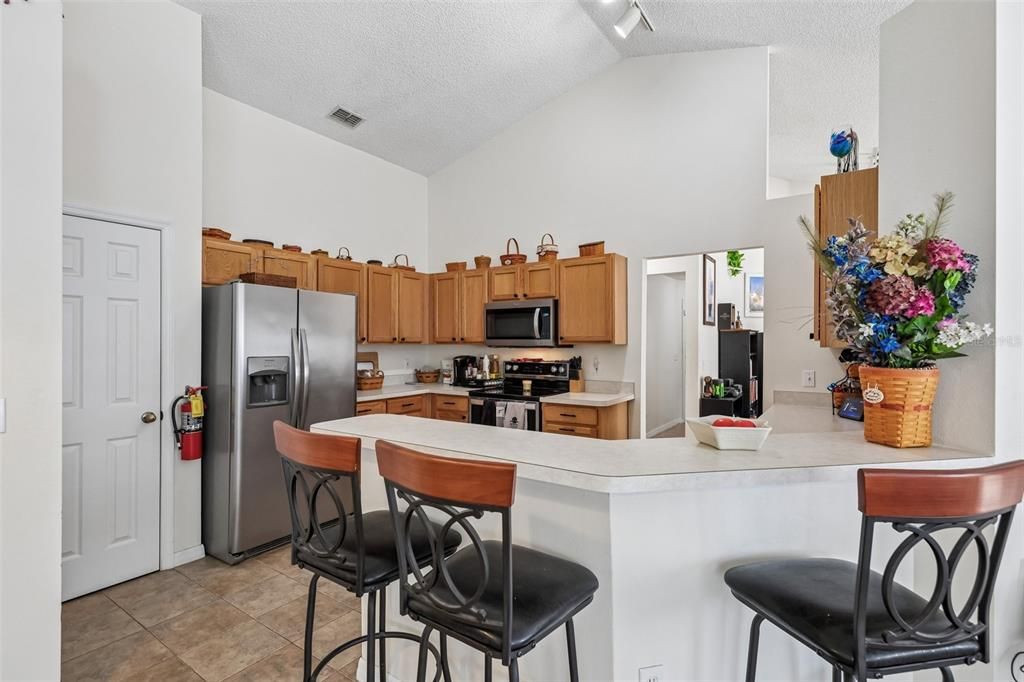 For Sale: $380,000 (4 beds, 3 baths, 1897 Square Feet)