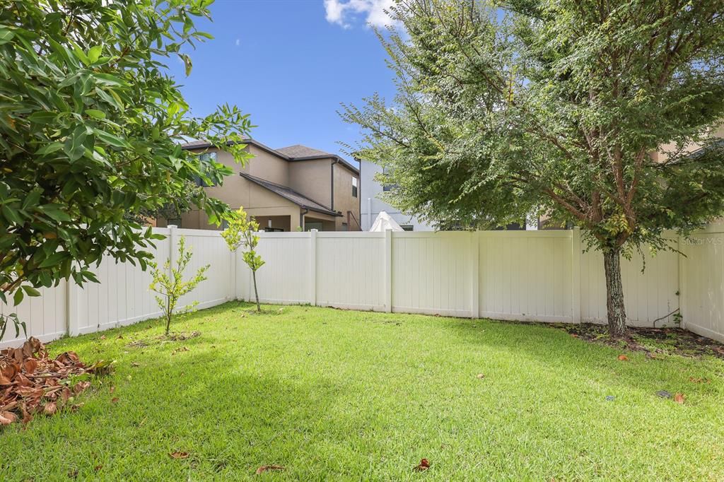 For Rent: $2,600 (4 beds, 2 baths, 2109 Square Feet)