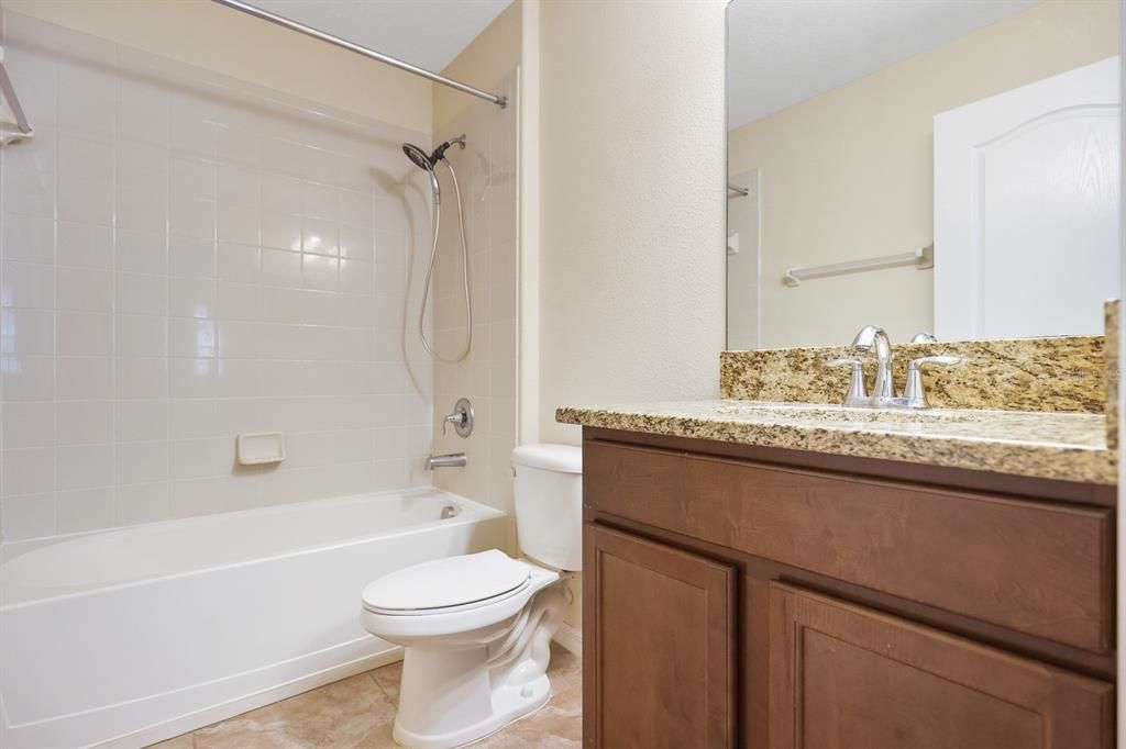 For Rent: $2,600 (4 beds, 2 baths, 2109 Square Feet)