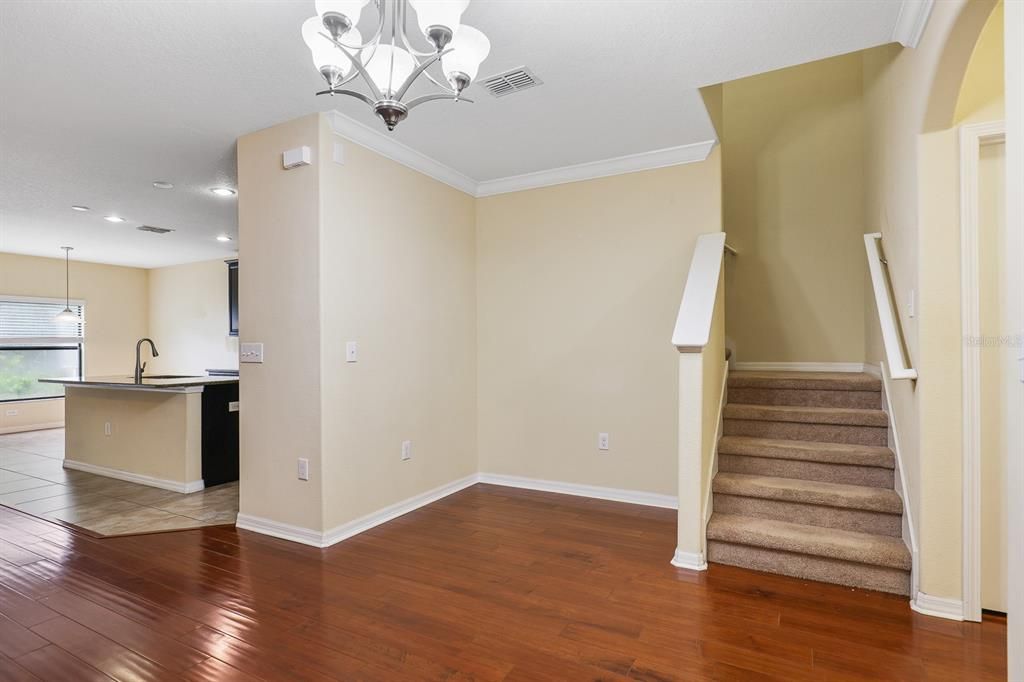 For Rent: $2,600 (4 beds, 2 baths, 2109 Square Feet)