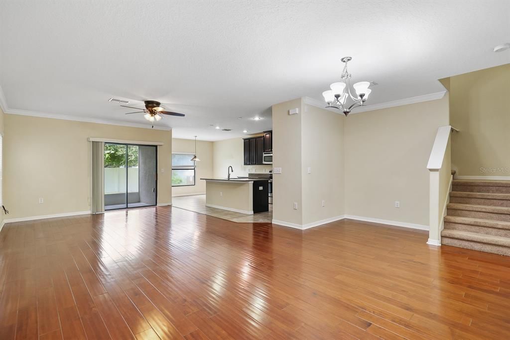 For Rent: $2,600 (4 beds, 2 baths, 2109 Square Feet)