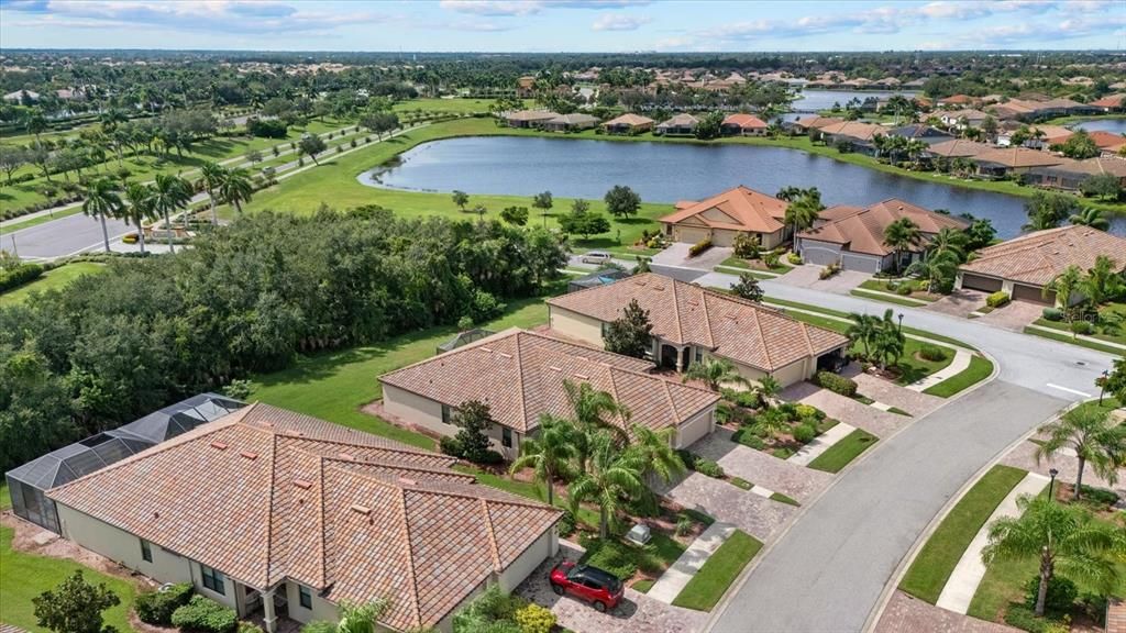 En Venta: $319,000 (3 camas, 2 baños, 1420 Pies cuadrados)