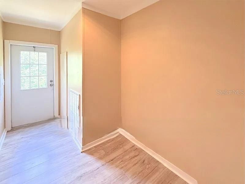 For Sale: $148,000 (3 beds, 2 baths, 1080 Square Feet)