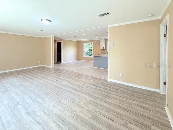 For Sale: $148,000 (3 beds, 2 baths, 1080 Square Feet)