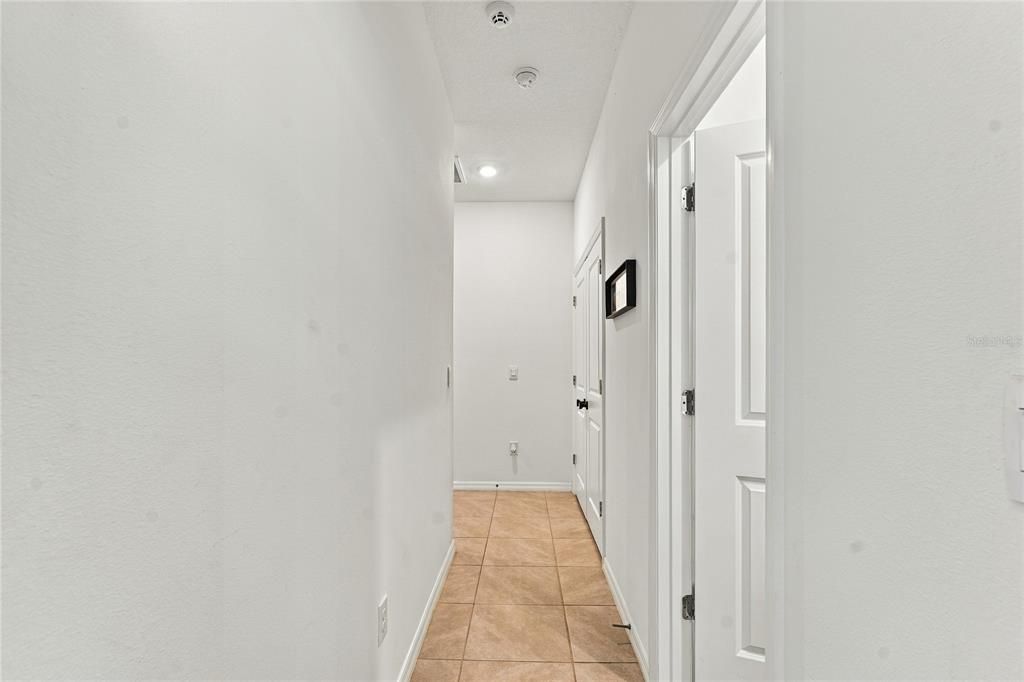 For Sale: $344,900 (3 beds, 2 baths, 1587 Square Feet)