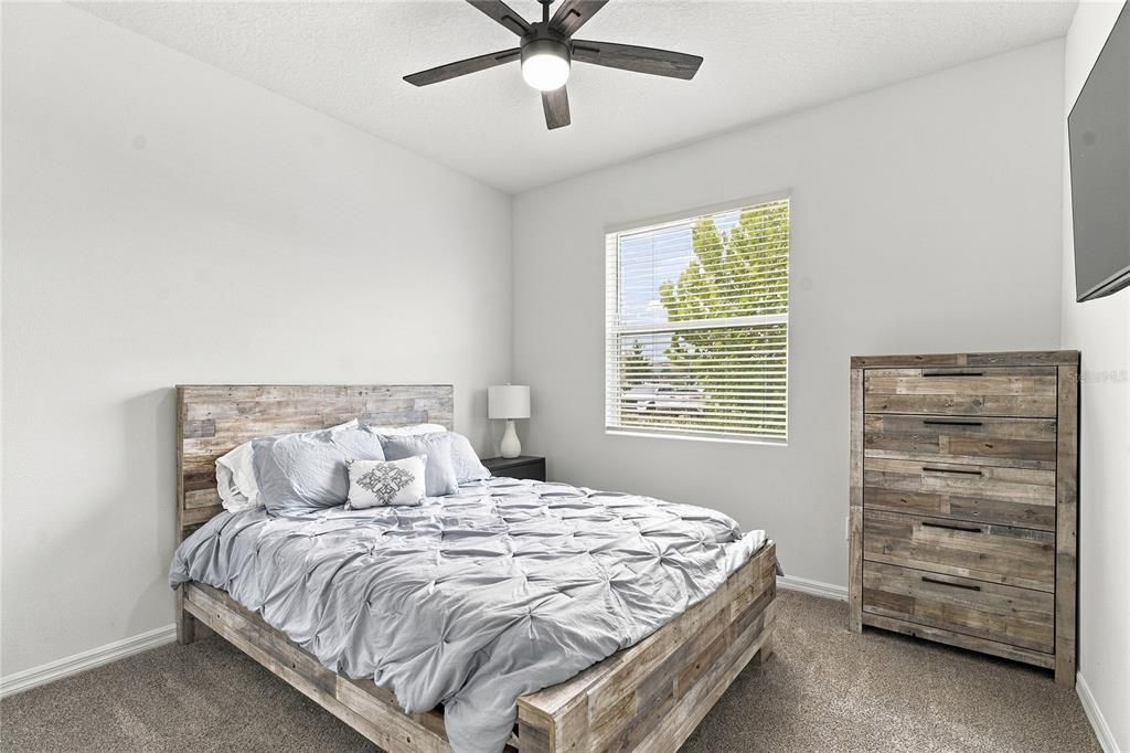 For Sale: $344,900 (3 beds, 2 baths, 1587 Square Feet)
