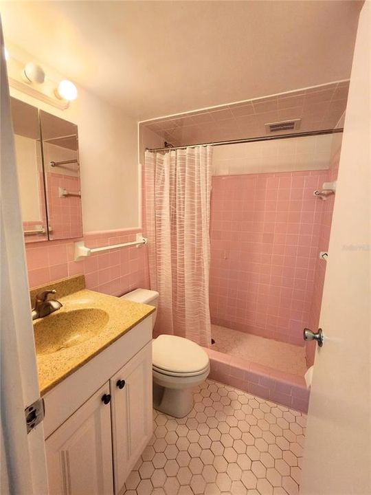 En Venta: $112,000 (2 camas, 2 baños, 912 Pies cuadrados)