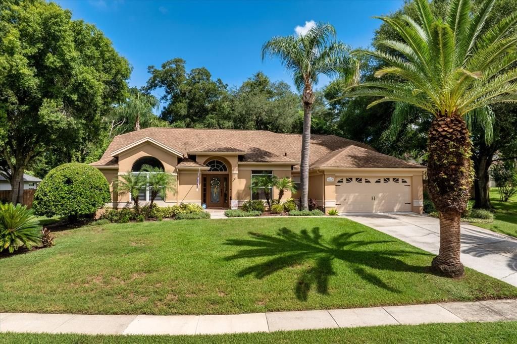 En Venta: $595,000 (4 camas, 2 baños, 2463 Pies cuadrados)