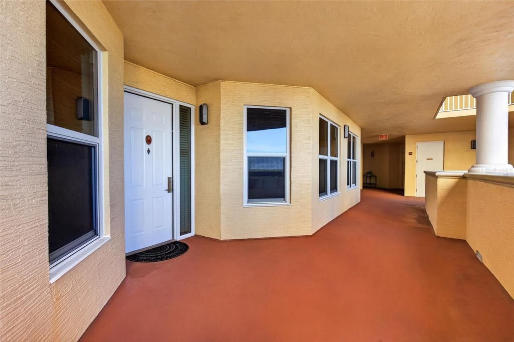 For Sale: $949,000 (3 beds, 3 baths, 2461 Square Feet)