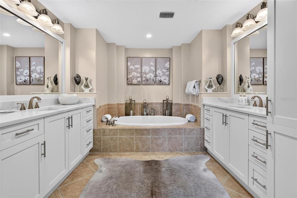 For Sale: $949,000 (3 beds, 3 baths, 2461 Square Feet)
