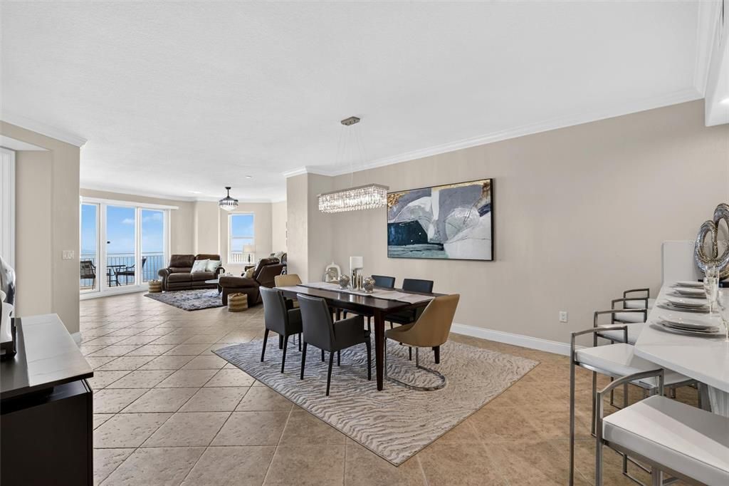 For Sale: $949,000 (3 beds, 3 baths, 2461 Square Feet)