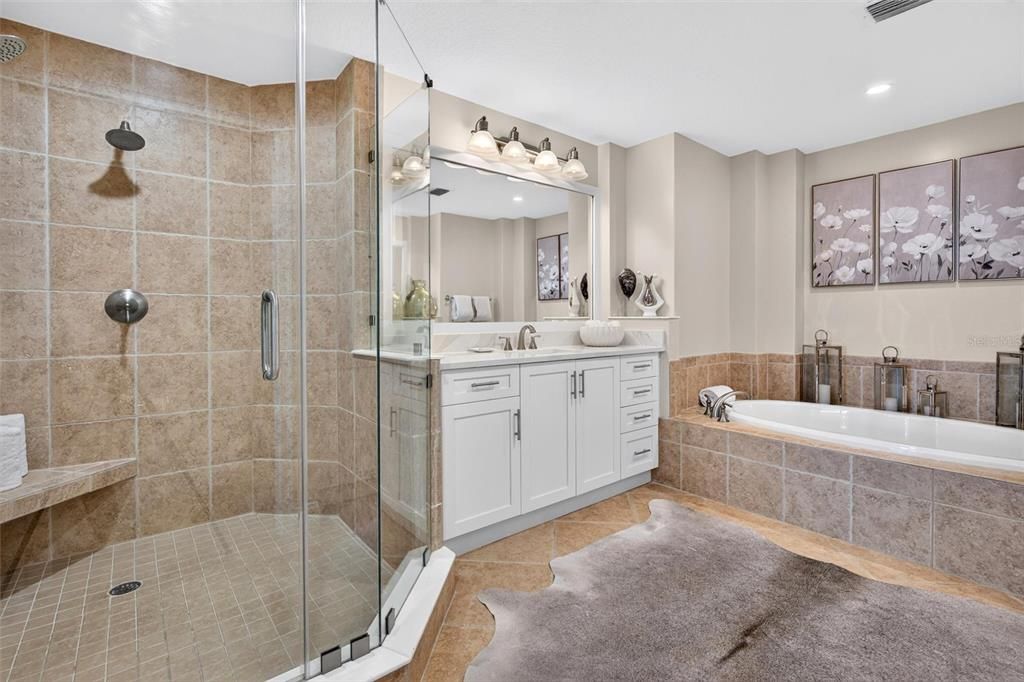 For Sale: $949,000 (3 beds, 3 baths, 2461 Square Feet)